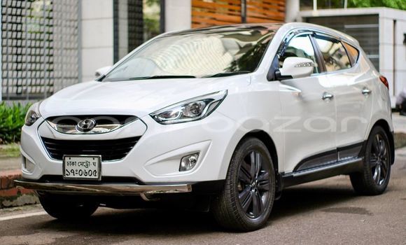 Buy Used 2015 Hyundai Tucson in Dhaka, Dhaka Buy Used 2015 Hyundai Tucson in Dhaka, Dhaka