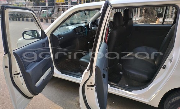 Buy Used 2022 Toyota Probox in Bajitpur, Kishorganj Buy Used 2022 Toyota Probox in Bajitpur, Kishorganj