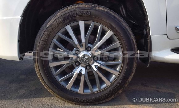 Buy Import 2011 Toyota Land Cruiser in Import - Dubai, Bandarban Buy Import 2011 Toyota Land Cruiser in Import - Dubai, Bandarban