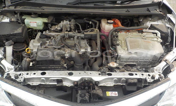 কেনা আমদানি Toyota Axio Silver গাড়ী মধ্যে ঢাকা মধ্যে Dhaka কেনা আমদানি Toyota Axio Silver গাড়ী মধ্যে ঢাকা মধ্যে Dhaka