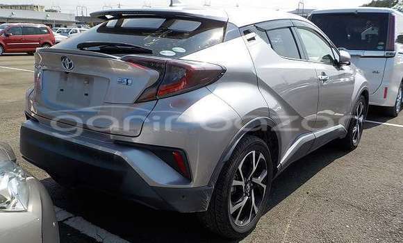 Buy Import 2018 Toyota CH-R in Dhaka, Dhaka Buy Import 2018 Toyota CH-R in Dhaka, Dhaka