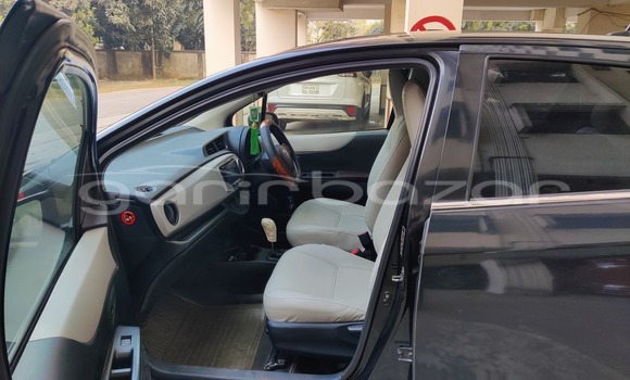 কেনা ব্যবহৃত Toyota Vitz Black গাড়ী মধ্যে ঢাকা মধ্যে Dhaka কেনা ব্যবহৃত Toyota Vitz Black গাড়ী মধ্যে ঢাকা মধ্যে Dhaka