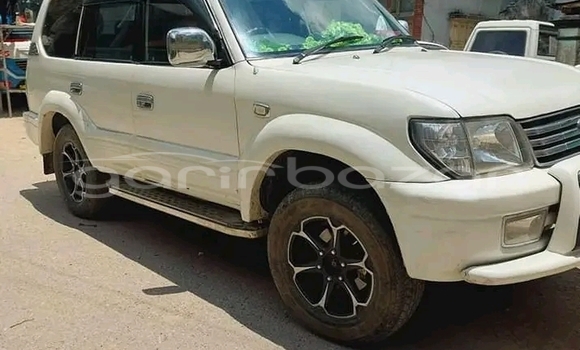 Buy Used Toyota Land Cruiser in Bheramara, Kushtiya Buy Used Toyota Land Cruiser in Bheramara, Kushtiya