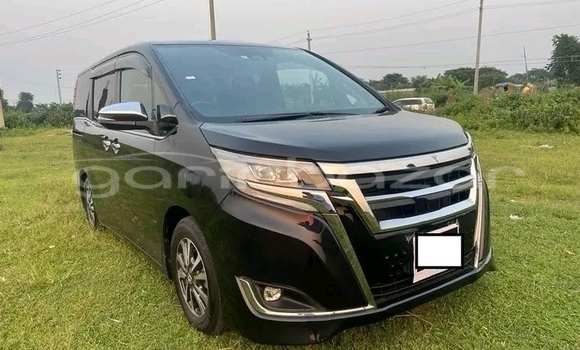 Buy Used Toyota Esquire in Bandarban, Bandarban Buy Used Toyota Esquire in Bandarban, Bandarban