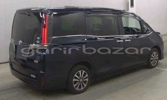 Buy Used Toyota Esquires in Bandarban, Bandarban Buy Used Toyota Esquires in Bandarban, Bandarban