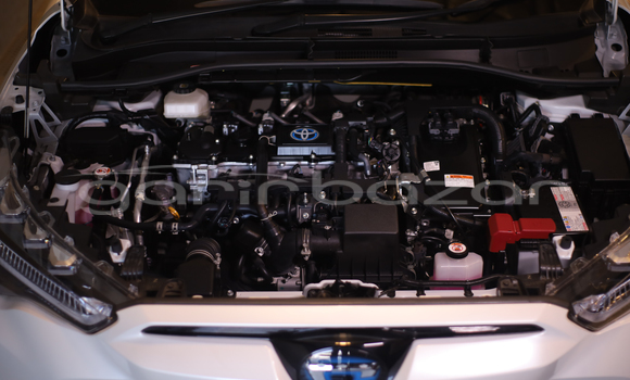 কেনা নতুন Toyota Corolla Cross Pearl গাড়ী মধ্যে ঢাকা মধ্যে Dhaka