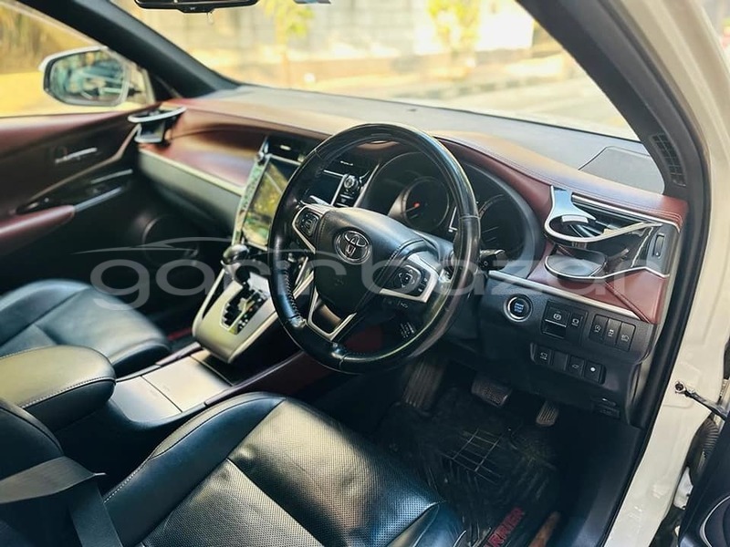 Big with watermark toyota harrier bogora adamighi 11560