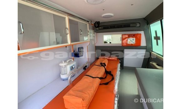 কেনা আমদানি Toyota Land Cruiser White গাড়ী মধ্যে ইম্পোর্ট - দুবাই মধ্যে Bandarban কেনা আমদানি Toyota Land Cruiser White গাড়ী মধ্যে ইম্পোর্ট - দুবাই মধ্যে Bandarban