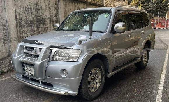কেনা ব্যবহৃত Mitsubishi Pajero Silver গাড়ী মধ্যে ঢাকা মধ্যে Dhaka কেনা ব্যবহৃত Mitsubishi Pajero Silver গাড়ী মধ্যে ঢাকা মধ্যে Dhaka