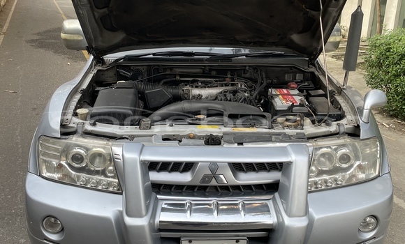 কেনা ব্যবহৃত Mitsubishi Pajero Silver গাড়ী মধ্যে ঢাকা মধ্যে Dhaka কেনা ব্যবহৃত Mitsubishi Pajero Silver গাড়ী মধ্যে ঢাকা মধ্যে Dhaka