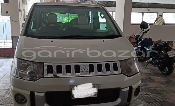 Buy Used 2017 Mitsubishi Delica in Dhaka, Dhaka Buy Used 2017 Mitsubishi Delica in Dhaka, Dhaka