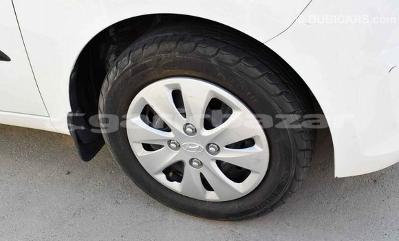 কেনা আমদানি Hyundai i10 White গাড়ী মধ্যে ইম্পোর্ট - দুবাই মধ্যে Bandarban কেনা আমদানি Hyundai i10 White গাড়ী মধ্যে ইম্পোর্ট - দুবাই মধ্যে Bandarban