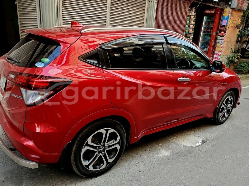 Big with watermark honda vezel dhaka dhaka 91033