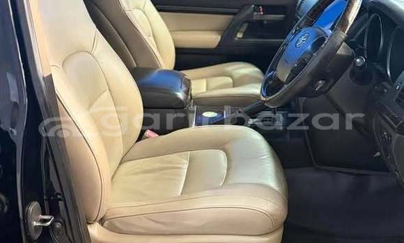 কিনুন ব্যবহৃত Toyota গাড়ী কিনুন ব্যবহৃত Toyota গাড়ী