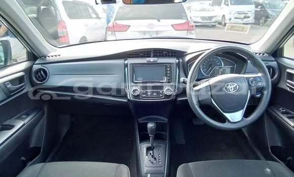 কিনুন ব্যবহৃত Toyota গাড়ী কিনুন ব্যবহৃত Toyota গাড়ী
