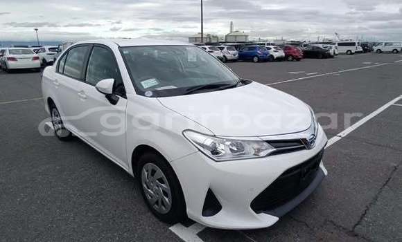 কিনুন ব্যবহৃত Toyota গাড়ী কিনুন ব্যবহৃত Toyota গাড়ী
