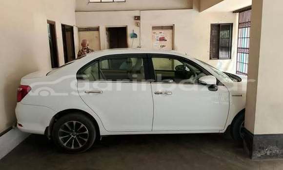 কিনুন ব্যবহৃত Toyota গাড়ী কিনুন ব্যবহৃত Toyota গাড়ী