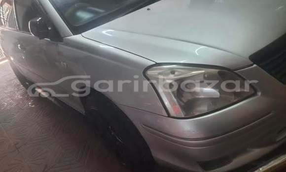 কিনুন ব্যবহৃত Toyota গাড়ী কিনুন ব্যবহৃত Toyota গাড়ী