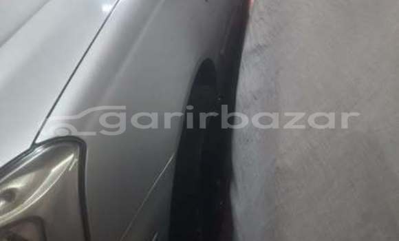 কিনুন ব্যবহৃত Toyota গাড়ী কিনুন ব্যবহৃত Toyota গাড়ী