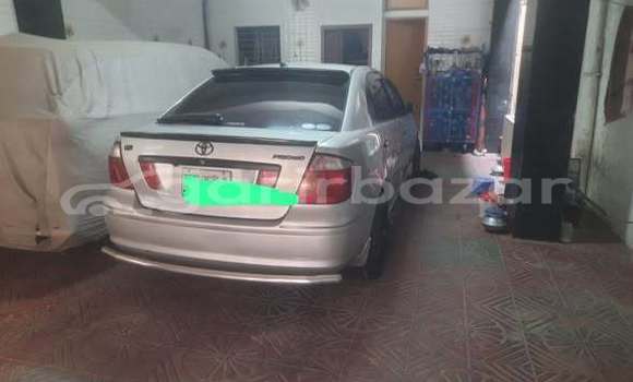 কিনুন ব্যবহৃত Toyota গাড়ী কিনুন ব্যবহৃত Toyota গাড়ী
