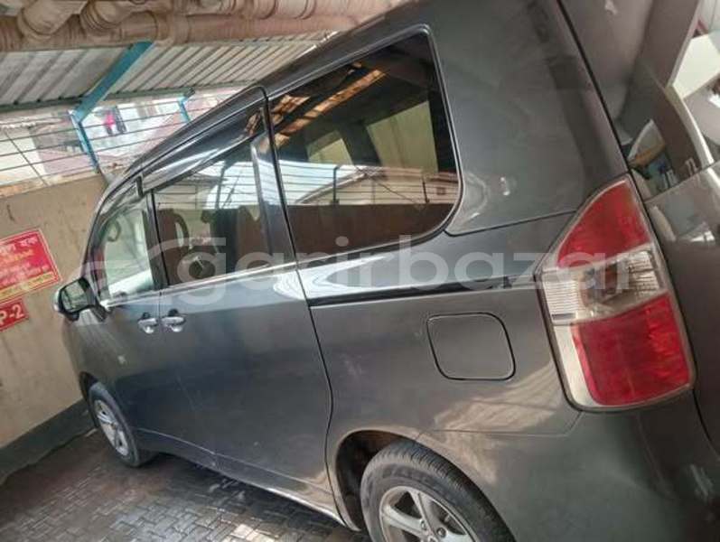 Big with watermark toyota noah dhaka dhaka 91107