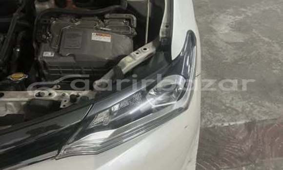 কিনুন ব্যবহৃত Toyota গাড়ী কিনুন ব্যবহৃত Toyota গাড়ী