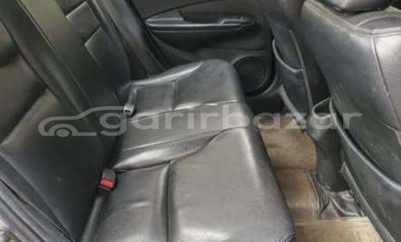 কিনুন ব্যবহৃত Honda গাড়ী কিনুন ব্যবহৃত Honda গাড়ী