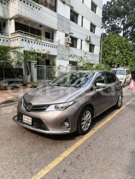 Big with watermark toyota auris dhaka dhaka 91120