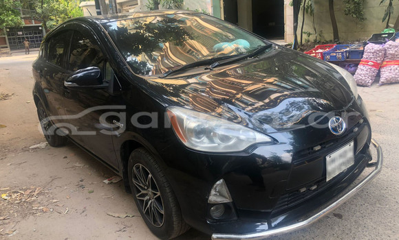কিনুন ব্যবহৃত Toyota গাড়ী কিনুন ব্যবহৃত Toyota গাড়ী