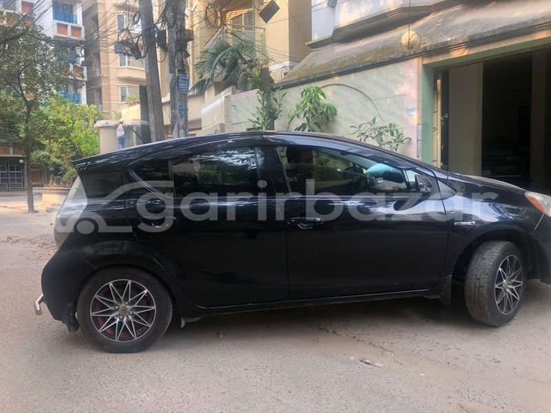 Big with watermark toyota aqua 2013 dhaka dhaka 91141