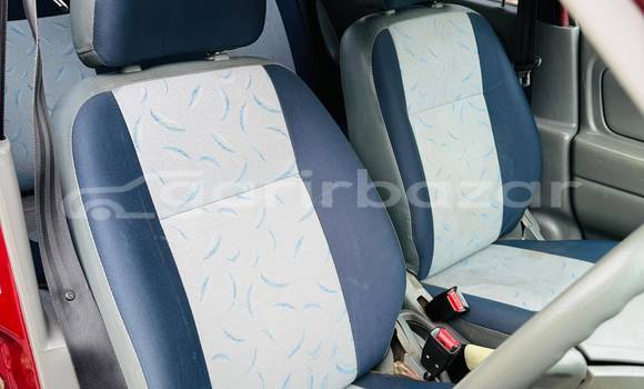 কিনুন ব্যবহৃত Suzuki গাড়ী কিনুন ব্যবহৃত Suzuki গাড়ী