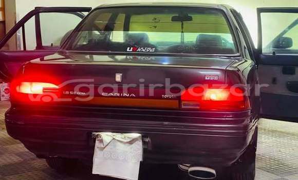 কিনুন ব্যবহৃত Toyota গাড়ী