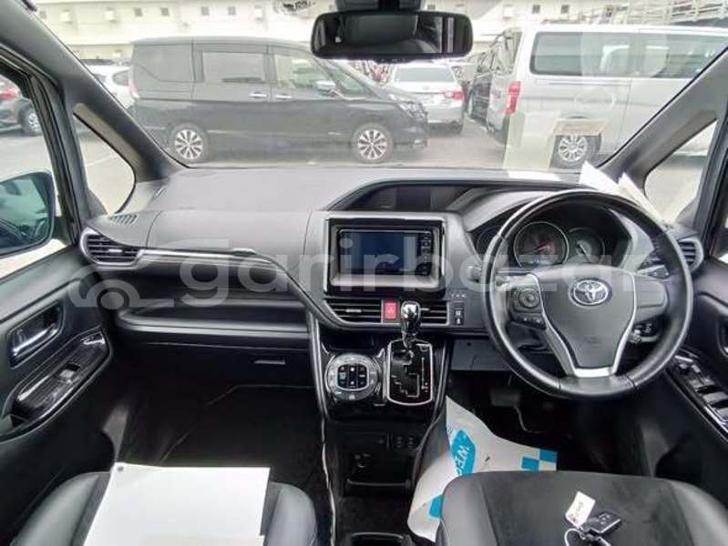 Big with watermark toyota esquire dhaka dhaka 91172