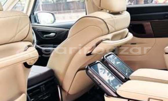 কিনুন ব্যবহৃত Toyota গাড়ী কিনুন ব্যবহৃত Toyota গাড়ী