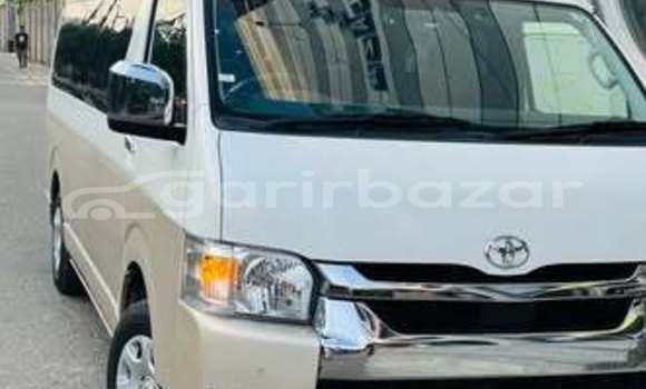 কিনুন ব্যবহৃত Toyota গাড়ী কিনুন ব্যবহৃত Toyota গাড়ী