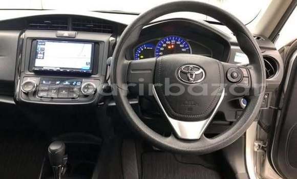কিনুন ব্যবহৃত Toyota গাড়ী কিনুন ব্যবহৃত Toyota গাড়ী