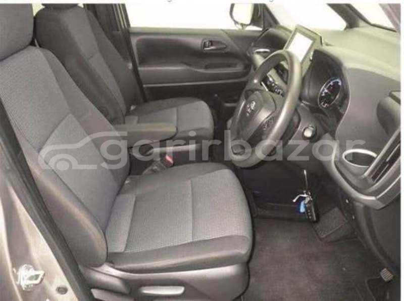 Big with watermark toyota noah dhaka dhaka 91196