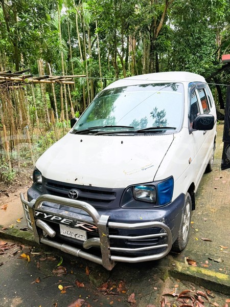 Big with watermark toyota noah 2006 gazipur gazipur 91206