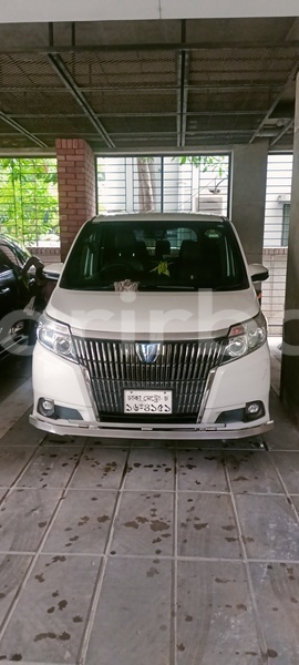 Big with watermark toyota esquire 2016 dhaka dhaka 91222