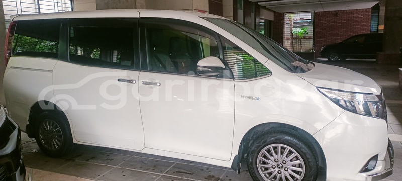 Big with watermark toyota esquire 2016 dhaka dhaka 91222