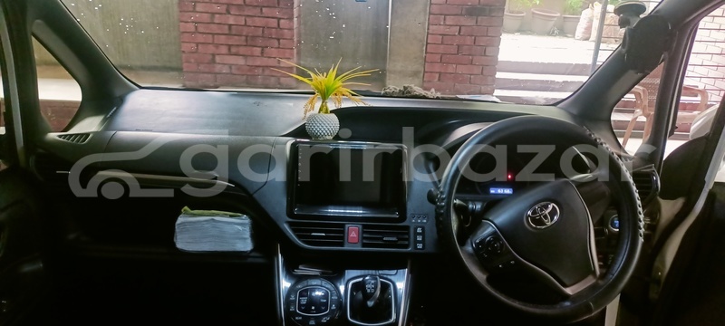 Big with watermark toyota esquire 2016 dhaka dhaka 91222