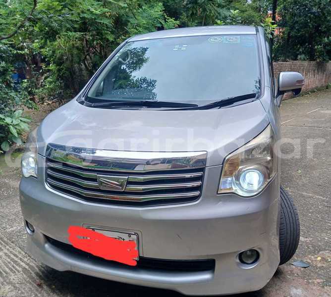 Big with watermark toyota noah silver 2011 dhaka dhaka 91226