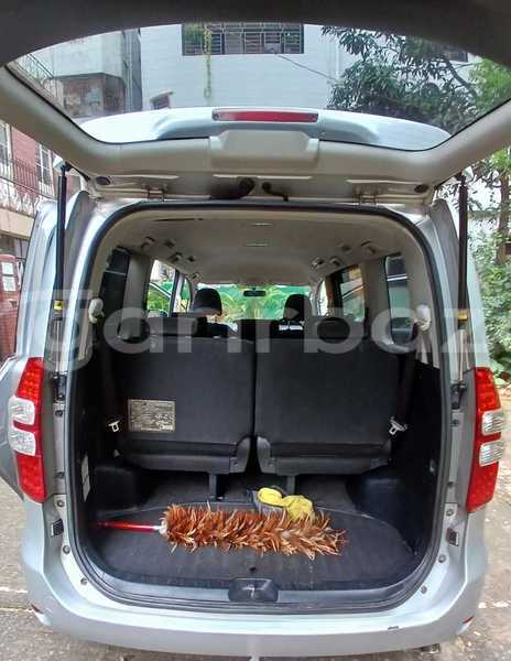 Big with watermark toyota noah silver 2011 dhaka dhaka 91226