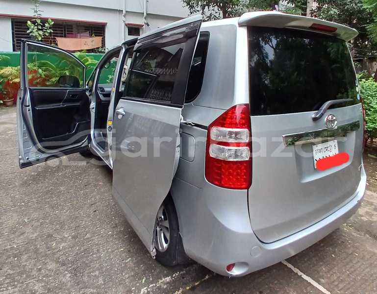 Big with watermark toyota noah silver 2011 dhaka dhaka 91226