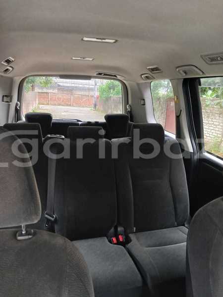 Big with watermark toyota noah silver 2011 dhaka dhaka 91226