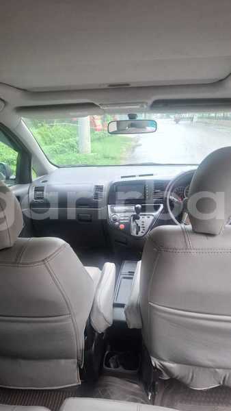 Big with watermark toyota wish g 2004 dhaka dhaka 91228