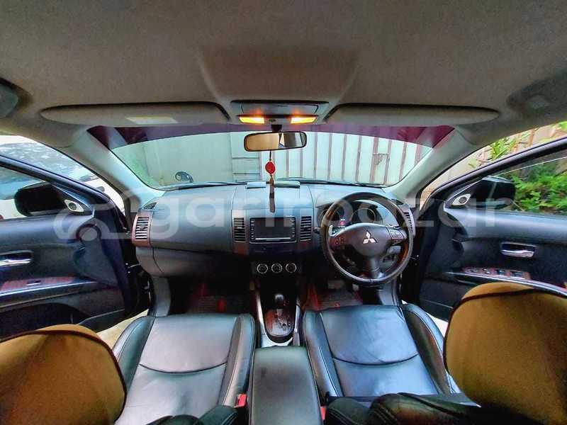 Big with watermark mitsubishi outlandar 7 seat 2012 chittagong chittagong 91267