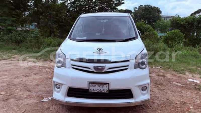 Big with watermark toyota noah dhaka dhaka 91275