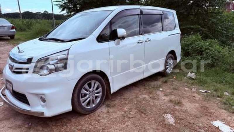 Big with watermark toyota noah dhaka dhaka 91275