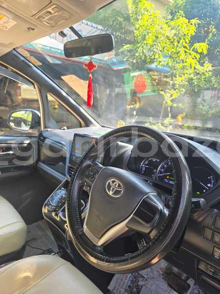 Big with watermark toyota esquire gi 2014 rajshahi bogra 91286